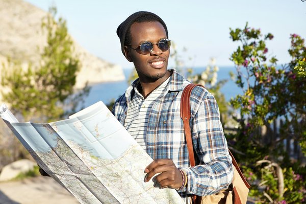 Un monde de découvertes vous attend : Explorez l'inconnu avec un guide à votre portée